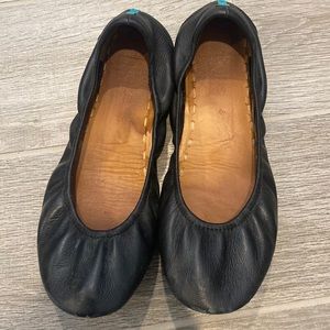 Matte black size 8 tiek ballet flats